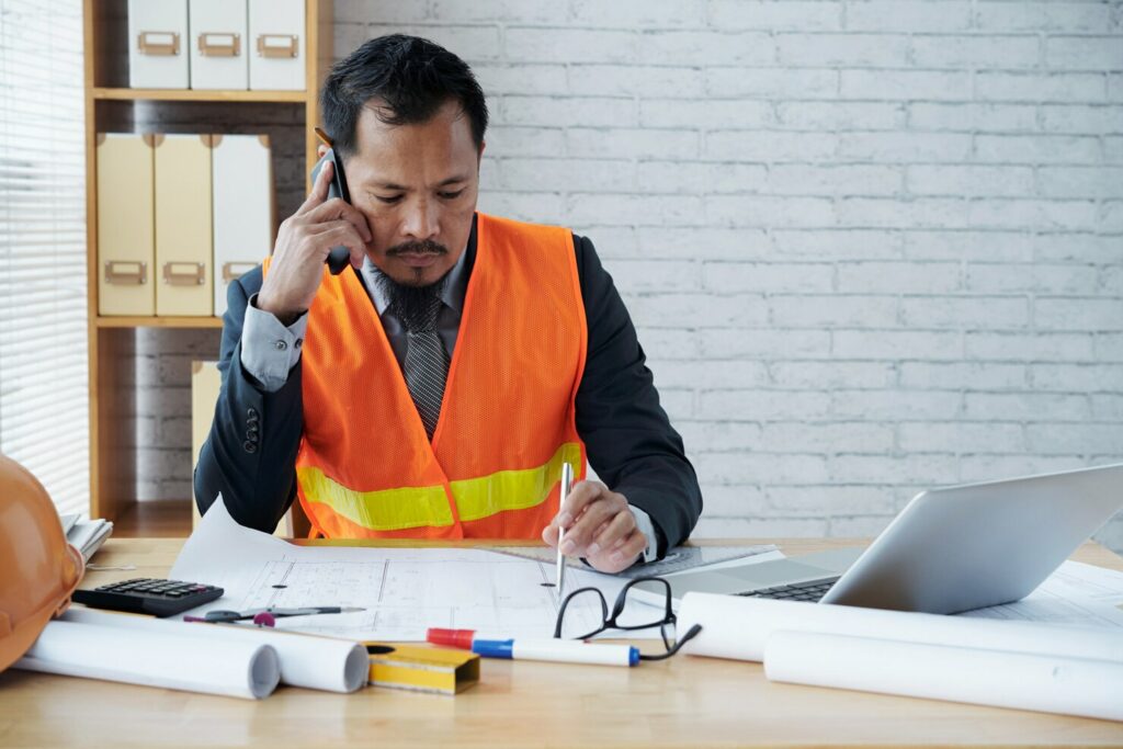 Common Construction Contract Pitfalls (and How to Avoid Them)